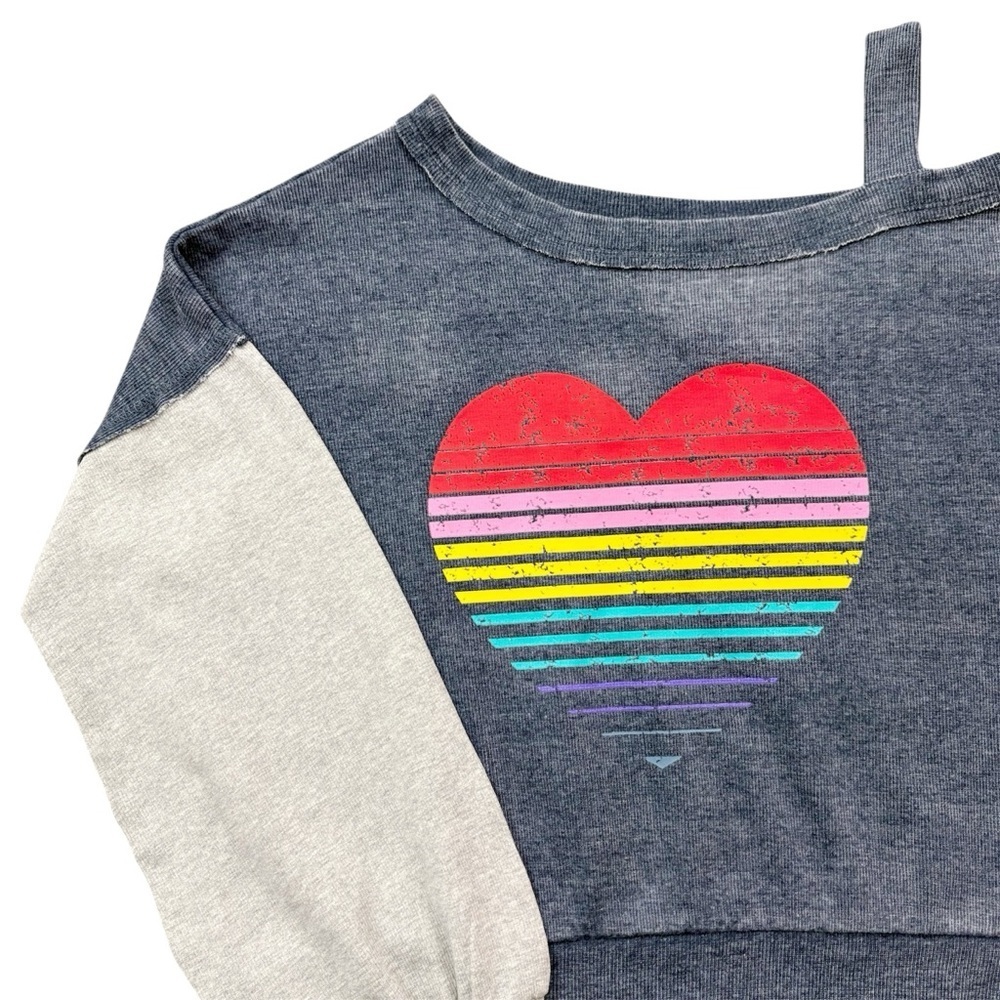 NWT Vintage Havana Rainbow Heart Top